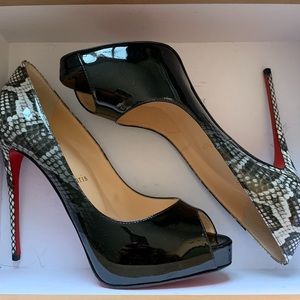 Christian Louboutin NEW VERY PRIVÉ pumps